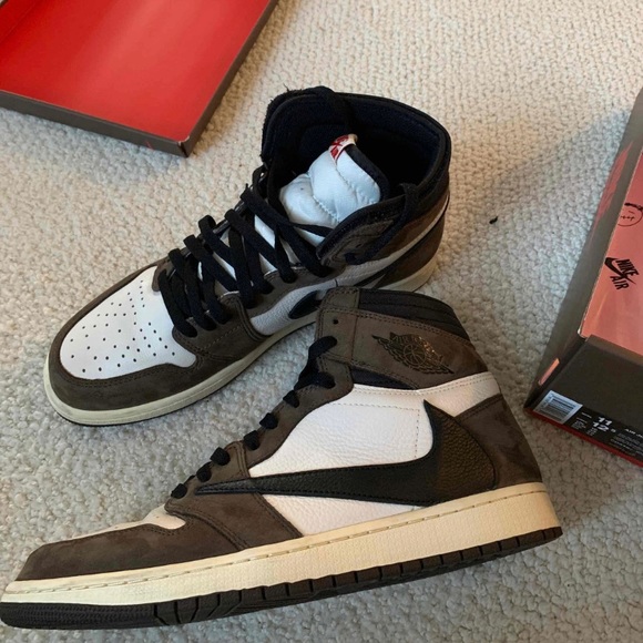 Full collection - Picture 2 of 7